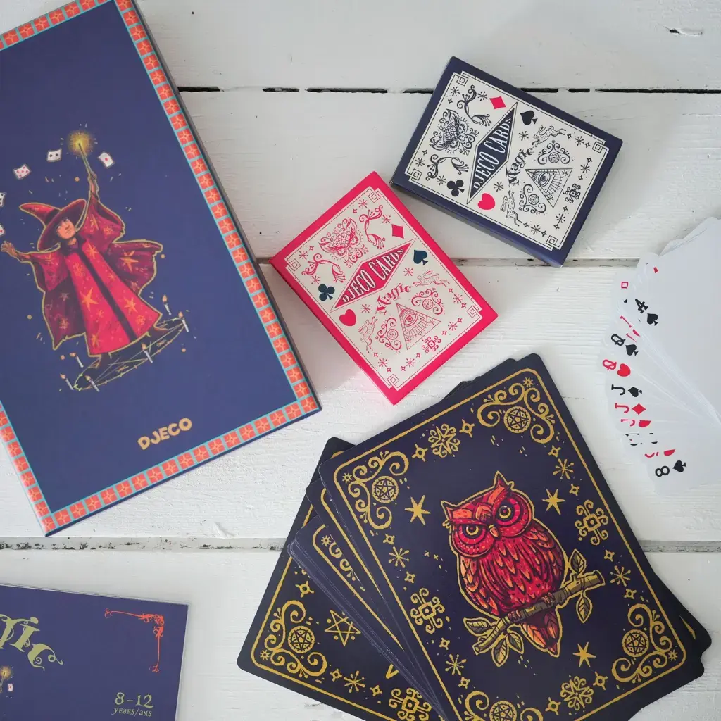 39961-Juego-de-Magia-Cartum-Magus-Djeco-c.webp