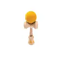 63162-juego-exterior-kendama-amarillo-de-madera-geom-svoora-jugueteria-mukkies-a.webp