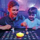 Padre-e-Hijo-Jugando-Juego-de-mesa-Star-Seekers-Hape.webp