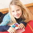 Niña-con--Juego-De-Logica-IQ-Link-SmartGames-Jugueteria-Educativa-Canarias.webp