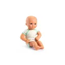 Detalle-Pomea-Muñeca-Pistache-Djeco-Jugueterias-Educativas-Fuerteventura.webp