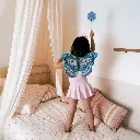 Niña-usando-DIY-Como-una-hada-Djeco-Jugueteria-en-Gran-Canaria.webp