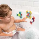 Niña-jugando-con-Conjunto-de-3-Spinner-en-baño-Ludi-France-Jugueteria-Mukkies.webp