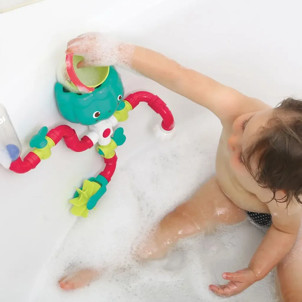 Niño-con-Juego-de-baño-Circuito-de-agua-Ludi-France-Mukkies-Lanzarote.webp