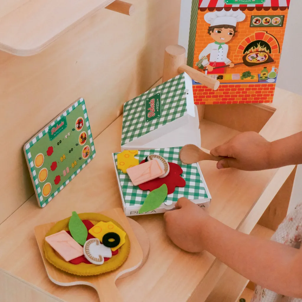 Peque más 3 años con Juego de Imitación Roberto Pizza-Djeco-Jugueteria Mukkies Canarias.webp