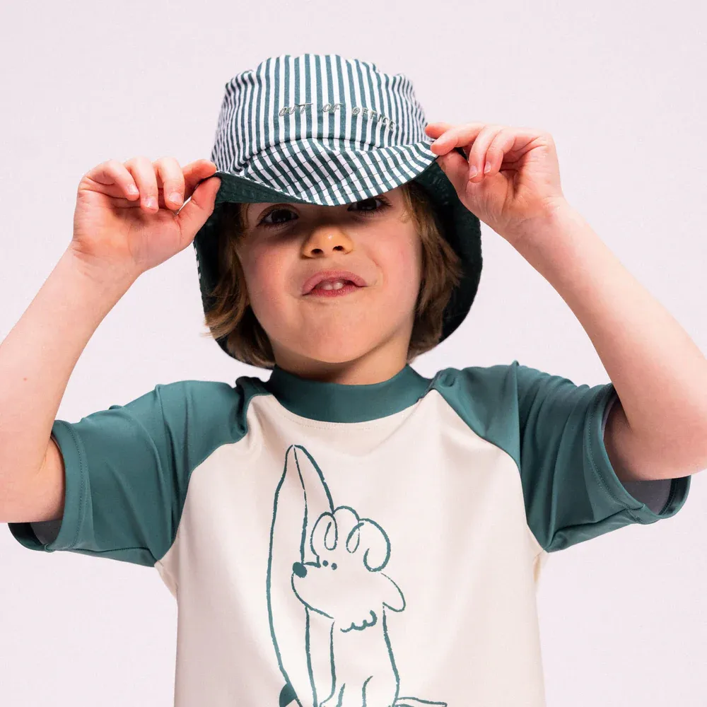 Niño con Gorro reversible UV verde 4-8 años-Swim Essentials.webp
