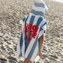 Peque con Poncho rallas azul y blanco Catch Of The Day-disponible en Lanzarote.webp