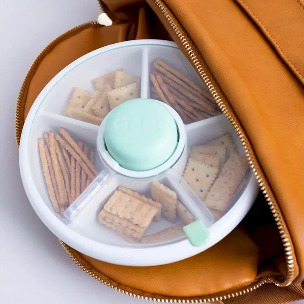 Detalle Snack Spinner Flip Mint Green-GoBe-disponible en Lanzarote.webp