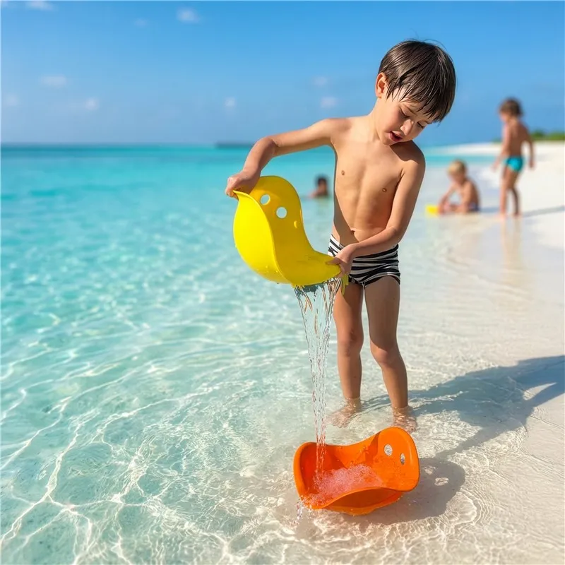 Niño en la playa con Bilibo Midi-Moluk-Disponible en Juguetería Lanzarote.webp