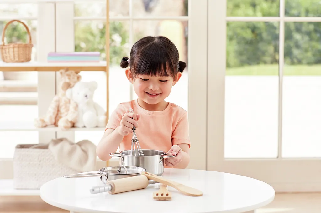 Juego de utencillos de cocina-Hape-a partir de 3 años-disponible en Juguetería Mukkies    .webp