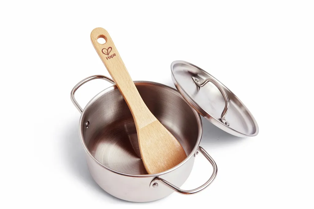 Olla y espatula-Hape-a partir de 3 años-disponible en Juguetería Educativa Mukkies.webp